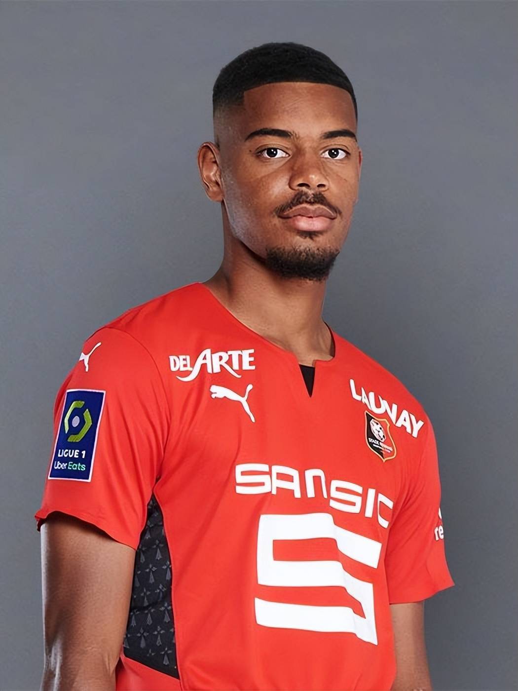 火力全开，意甲中卫1哥，法国22岁全能王，国米转会市场最后狂飙